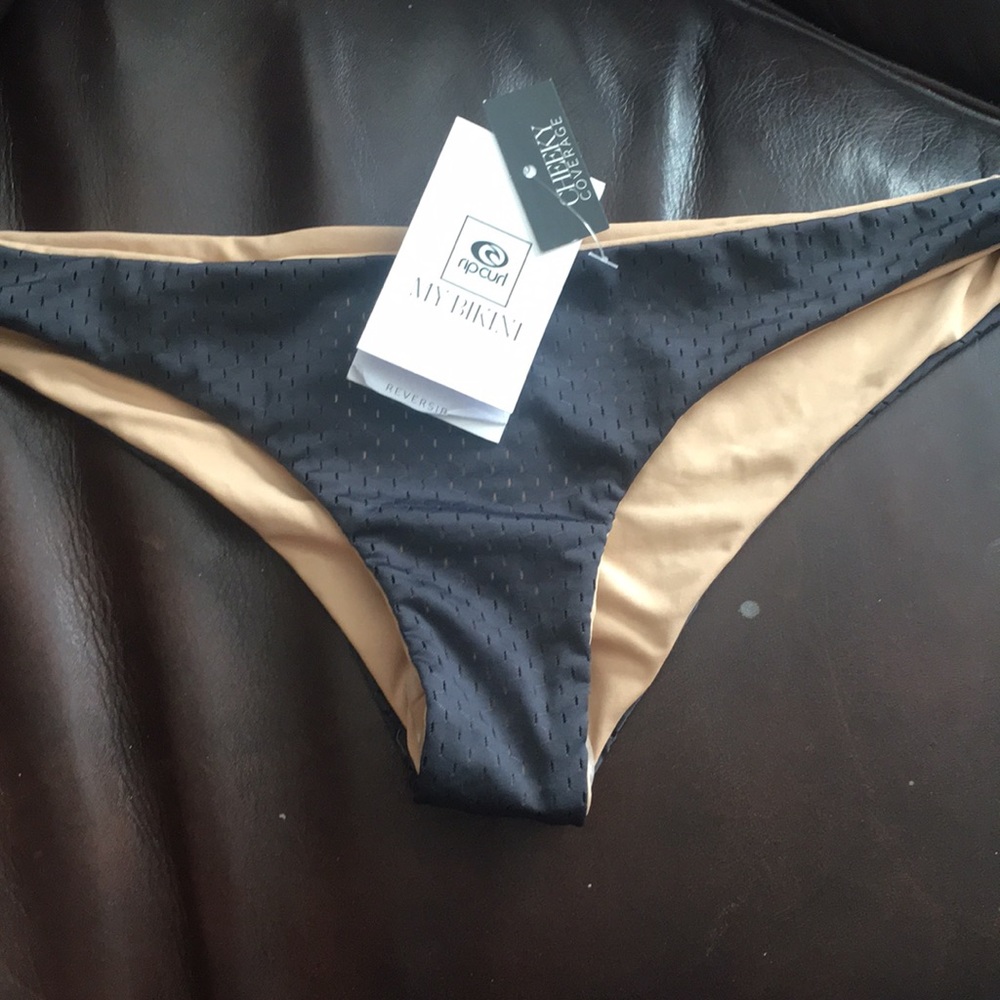 Brand new reversible Rip Curl bikini bottoms